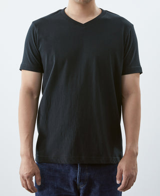 7,2 Unzen Baumwoll-Schlauchshirt mit V-Ausschnitt – Schwarz