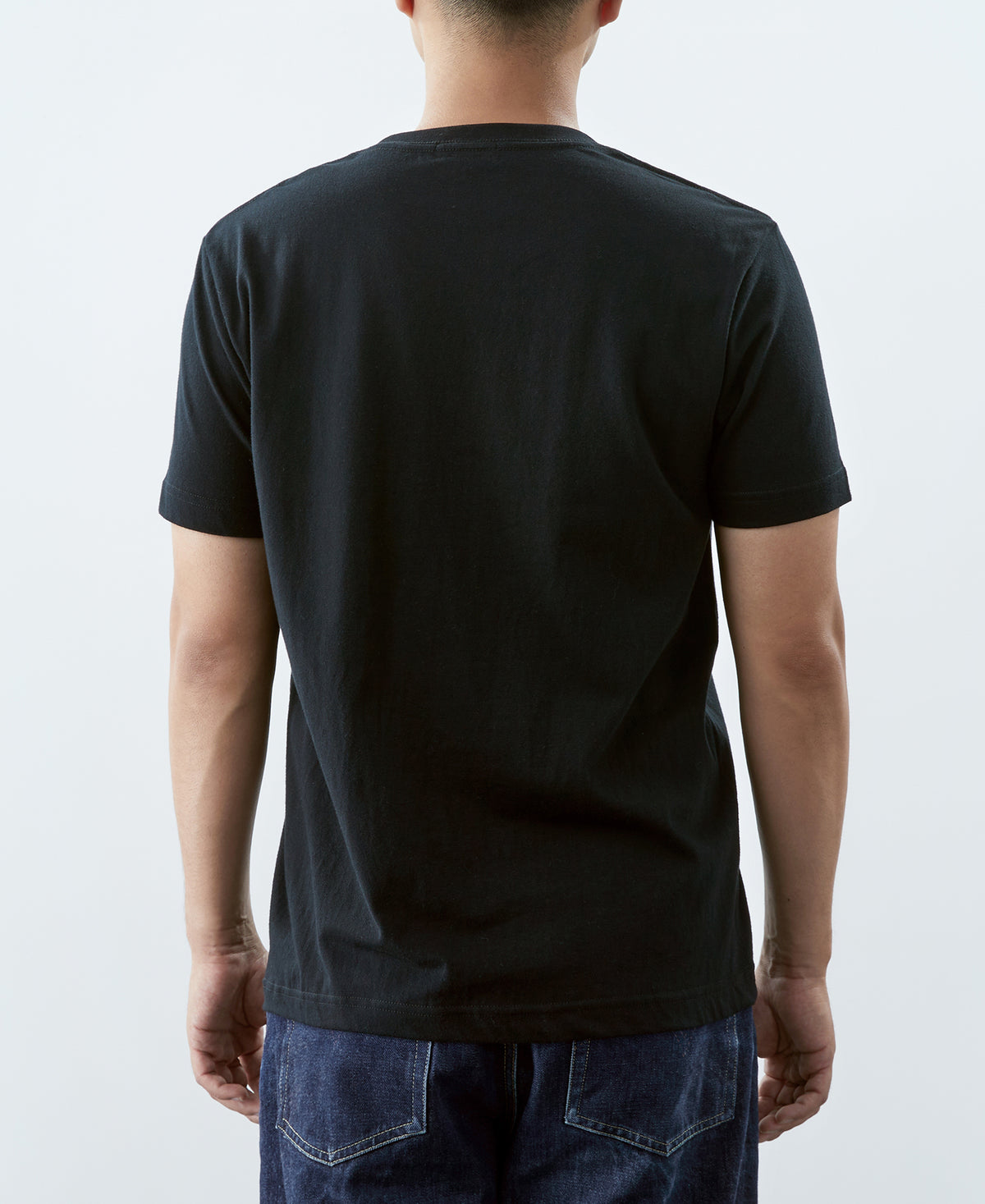 7.2 oz Cotton V-Neck Tubular T-Shirt - Black
