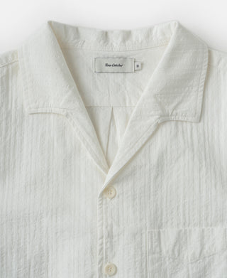 neckline detail of Italian Collar Salt-Shrunk Shirt - White