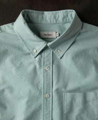 collar detail of Green Button Down Oxford Shirt