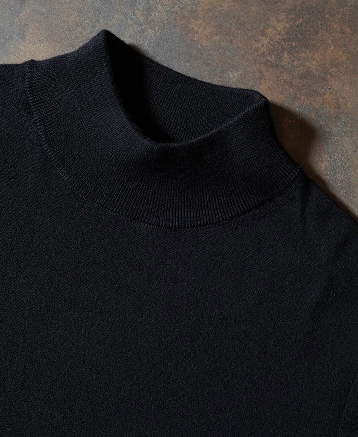 Extrafine Merino Wool Turtleneck Sweater - Black