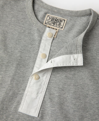 button detail of Vintage Short Sleeve Henley T-Shirt - Gray
