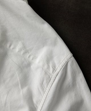 back shoulder detail of 1960s Classic Button Down Oxford Shirt - White