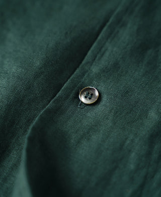 button detail of 1950s Italian Collar Linen Short Sleeve Shirt - Dark Green