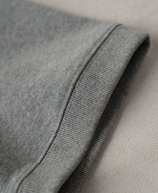 cuff detail of 1950s V-Gusset Cotton T-Shirt - Heather Gray