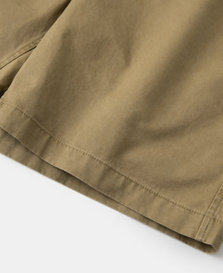 leg opening detail of 1930s Washed Officer Chino Shorts in Khaki