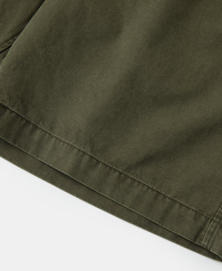 leg opening detail of 1930s Washed Officer Chino Shorts in Olive