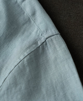 shoulder detail of 1950s Italian Collar Linen Shirt