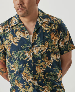 Los AS08 Aloha-Hemd mit Ukiyo-e-Tiger- und Bambo-Muster – Marineblau
