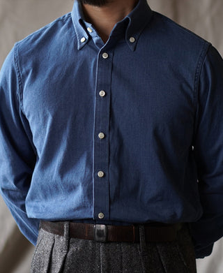 6,5-Unzen-Hemd aus gewaschenem Denim mit Button-Down-Kragen